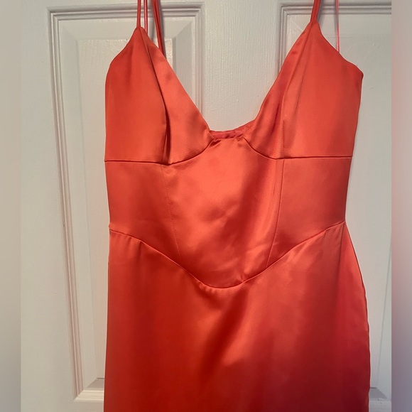 Bardot Dress - Picture 4 of 6